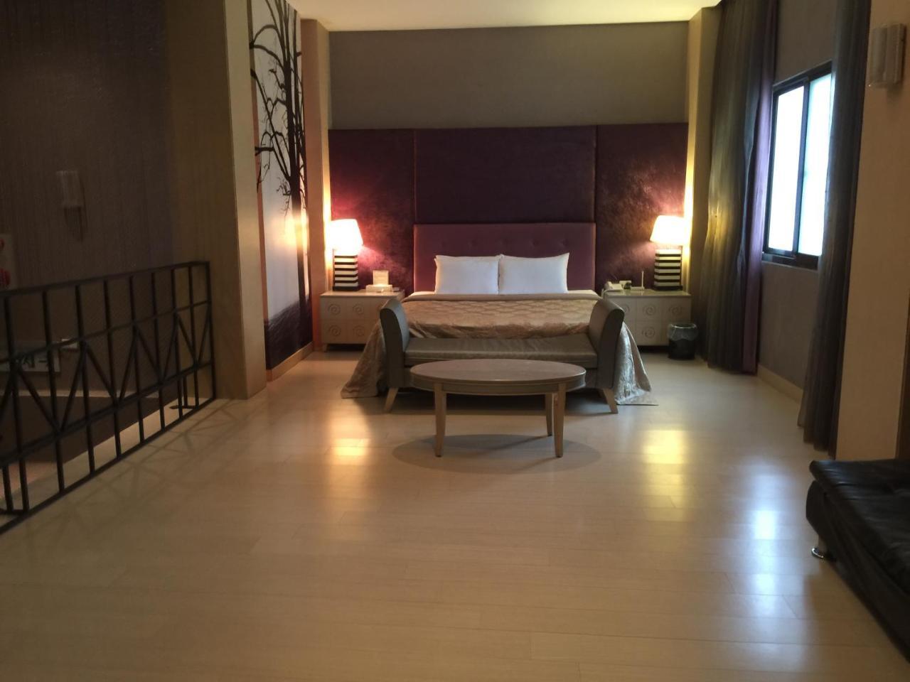 Li-Gin Motel Chiayi City Exterior photo