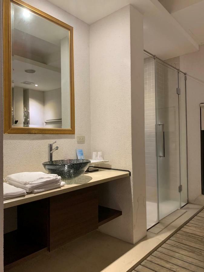 Li-Gin Motel Chiayi City Exterior photo