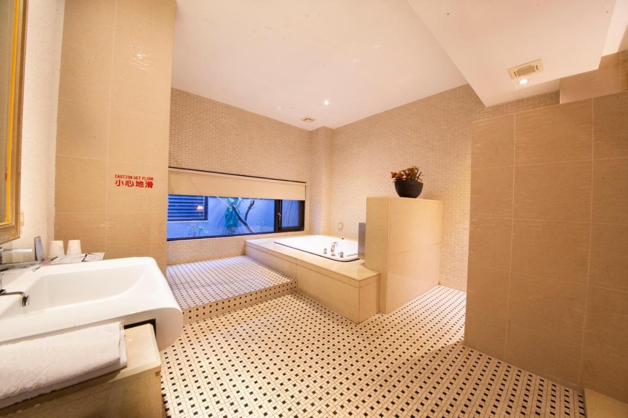 Li-Gin Motel Chiayi City Exterior photo