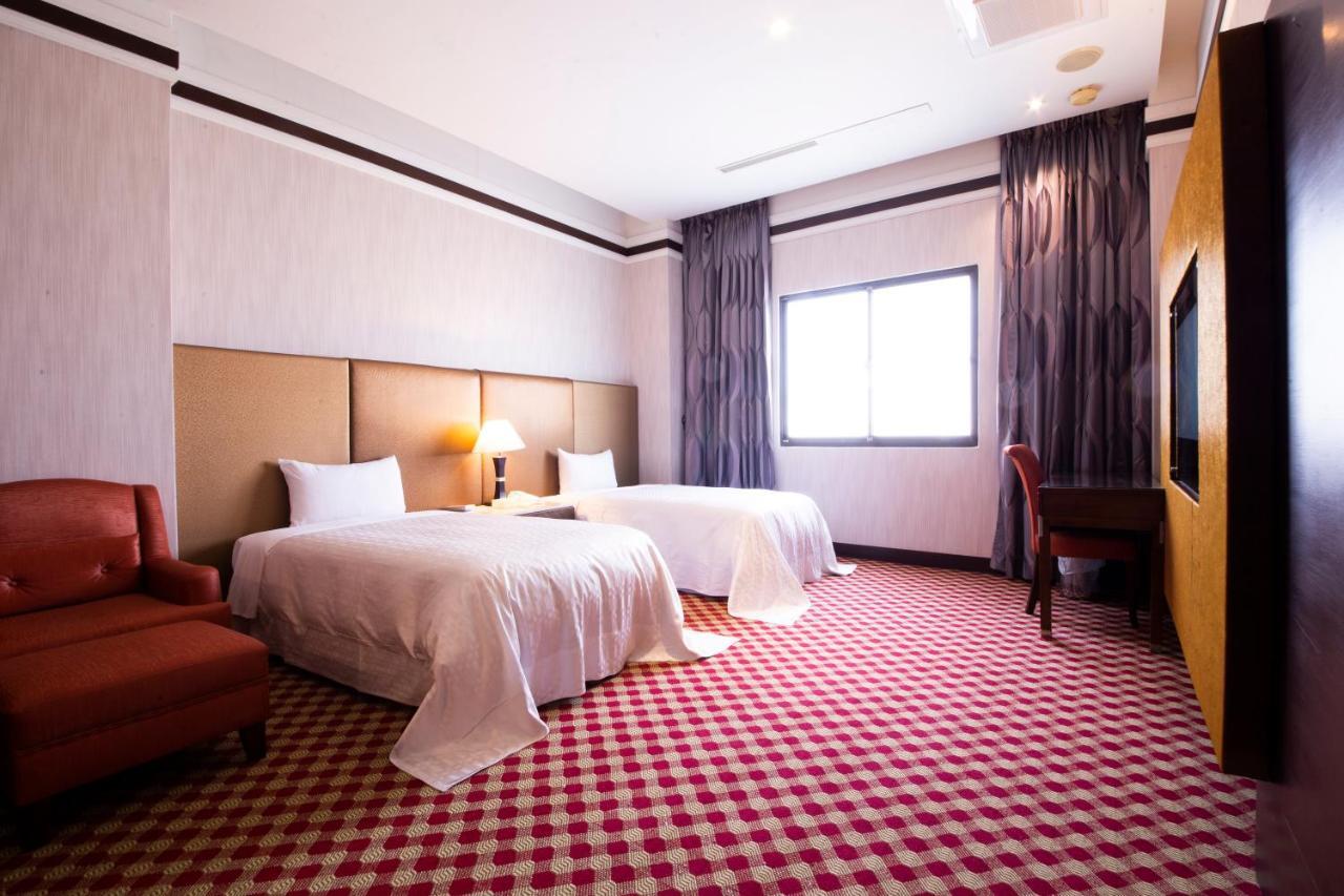 Li-Gin Motel Chiayi City Exterior photo
